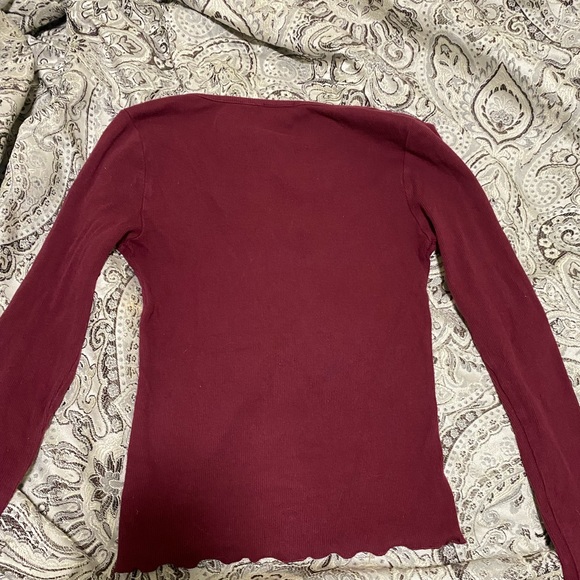 Size S cute red button up crop - Picture 2 of 2